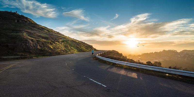 云计算如何赋能企业:解锁业务解决方案与数据分析的新纪元