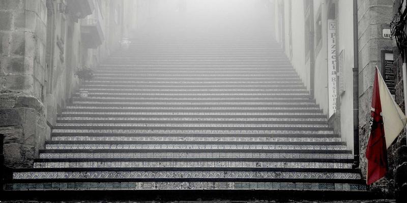 绿色云计算：通过可扩展基础设施与大数据实现能效优化与碳足迹测量的商业解决方案